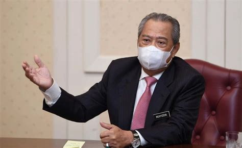Son of tuan guru haji mohd yassin mohammad and hjh.khadijah kassim, (isteri kedua) husband of private father of. IN PHOTOS: Leaders wear masks as world deals with ...