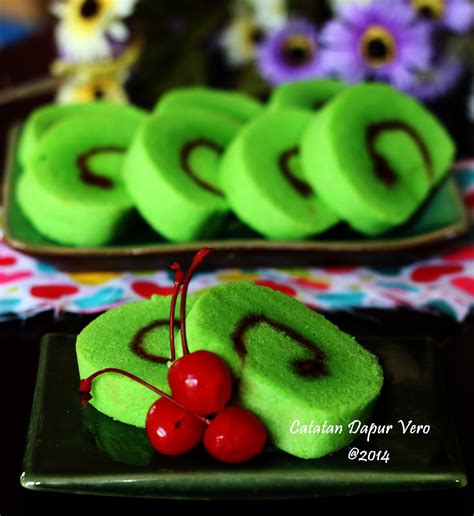 Beli bolu gulung rina online berkualitas dengan harga murah terbaru 2021 di tokopedia! Catatan Dapur Vero: BOLU GULUNG KUKUS PANDAN