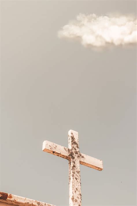 Aesthetic Cross Background In 2022 Cross Wallpaper Christian Cross