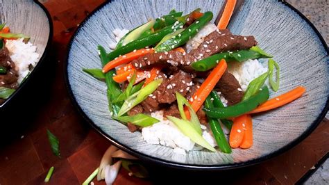 3 green onions (sliced, green and white parts separated); Korean Beef Bowl