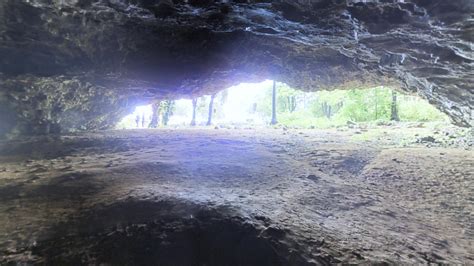 Maniniholo Dry Cave