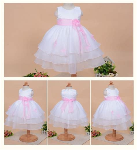 Cette robe est la robe parfaite pour rendre votre jour de baptême ange ou anniversaire spécial. Robe de baptême bébé fille- robe princesse sans manche ...