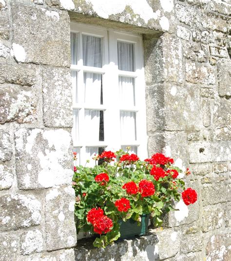 To judge by his entry in the cartulary of the abbey of quimper, he is known to have been venerated at locronan since at least the 1030s. Locronan, Bretagne | Pencereler
