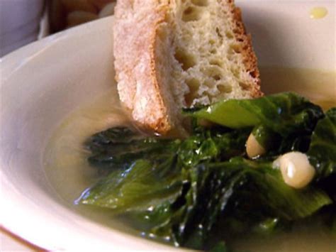 1/2 lb dry cannellini beans or other white beans 1/2 large prosciutto bone or smoked ham bone 1/4 cup pepperoni or soppressata sausage, chopped 1/4 teaspoon each basil, oregano, red pepper flakes 2 bay leaves (remove before serving) 1/2 teaspoon cracked black. Escarole and Bean Soup | Recipe | Bean soup recipes, Food network recipes, Bean soup