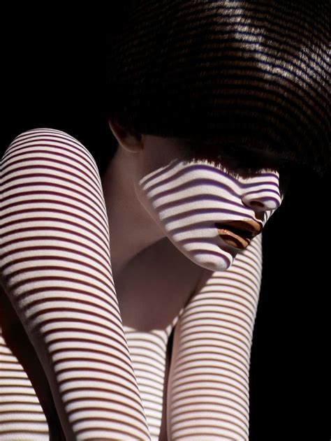 Sizzling Photographs The Creative Photographs Who Know How To Use Shadows Incredible Snaps