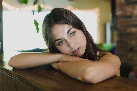 Photo Set A Day With Riley Reid At Her Home The Hundreds