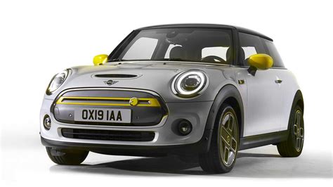 Mini Electric Mini Cooper Se Indian Launch Expected This Year
