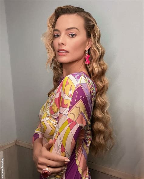 Margot Robbie Nude The Fappening Photo Fappeningbook