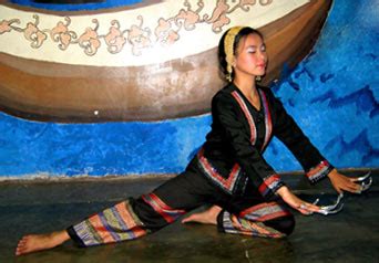 Culture of the Philippines: Asik Dance