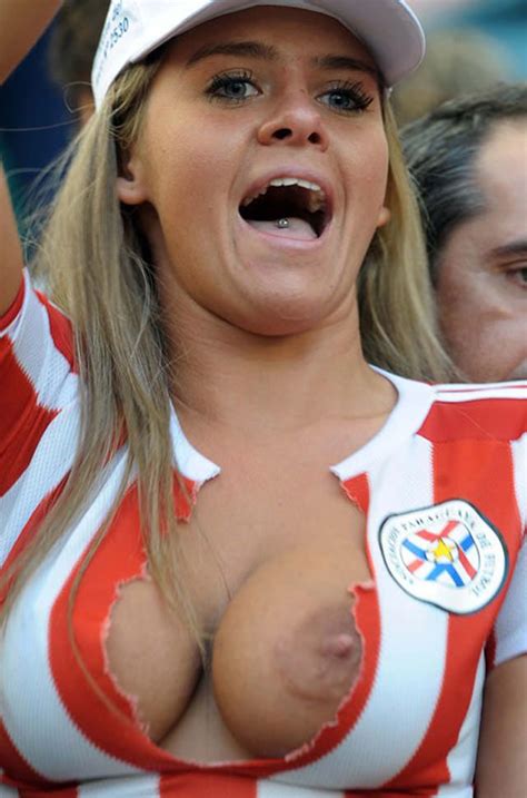 Paraguay y la hinchada más esférica de la Copa