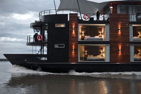 Luxury Boutique Hotel Boat Icreatived