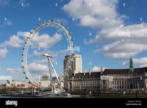 London Eye Wheel Stock Photo Alamy