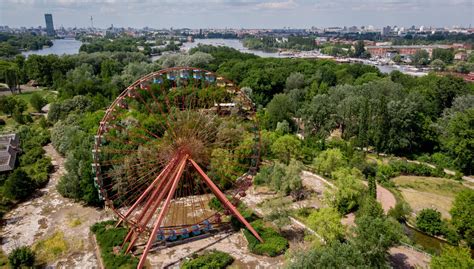 Theres An Abandoned Amusement Park In The Middle Of Berlin Npr Illinois