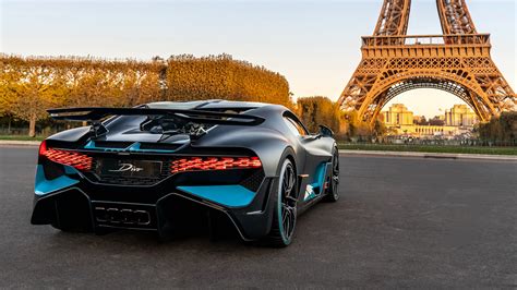 2018 Bugatti Divo Rear View Hd Cars 4k Wallpapers Ima