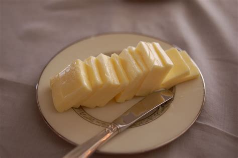 Datnyveibutter With A Butter Knife Wikipedia