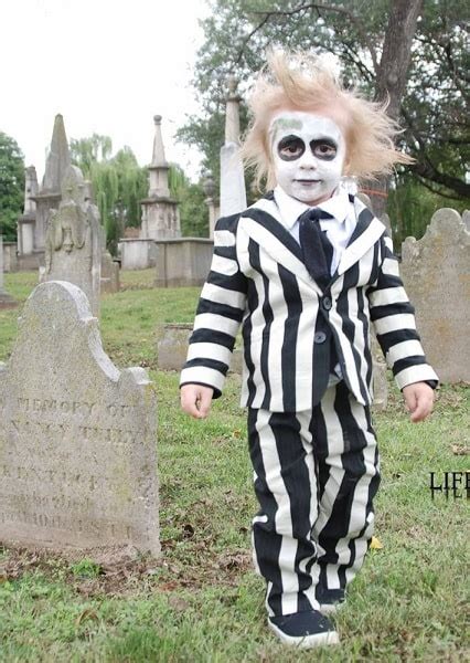 23 Scary And Funny Halloween Costumes For Kids Munchkins Planet