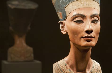 did an egyptian archaeologist find legendary queen nefertiti s tomb the jerusalem post