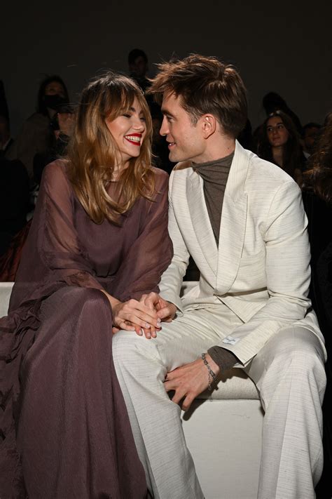 robert pattinson pregnant suki waterhouse engaged after 5 years of dating report