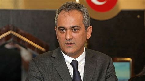 Okullar tekrar kapanacak mı Bakan Özer açıkladı TGRT Haber