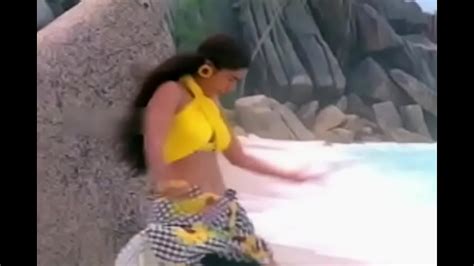 Old Actress Tabu Navel Bite By Actor