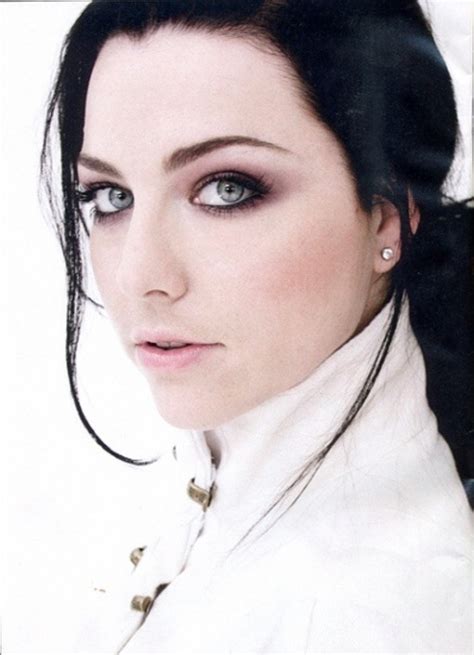 Amy Lee Beautiful Evanescence Eyes Image 352091 On