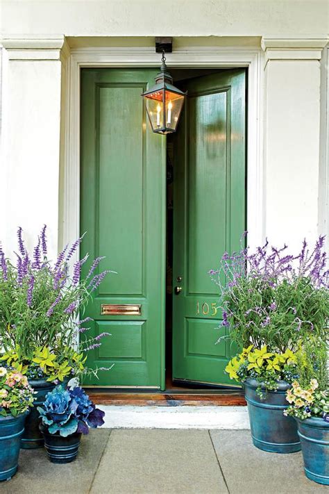 19 Bold Colors For Your Front Door Beautiful Front Doors