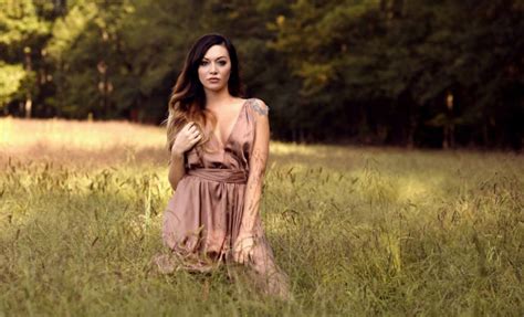 Feb 24, 2021 · travis tritt's daughter is a beautifully gifted singer with a true passion for country music. Tyler Reese Tritt Makes Intro To Country Music | Country ...