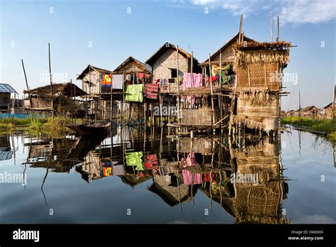 Stilts House Southeast Asia Hi Res Stock Photography And Images Alamy