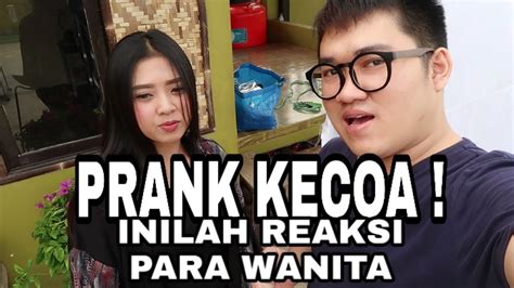 Prank Kecoa Mainan Inilah Reaksi Para Wanita Prank Indonesia Youtube