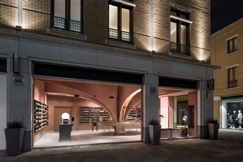 Niemeyer Or Postmodern Arches New Aesop Shop In Duke Of York Square By