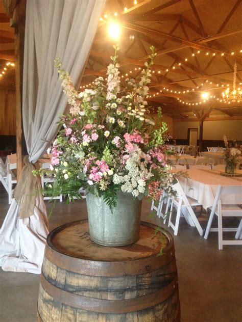 Pin By Fourseasons Brookville On Wedding Flowers Rustic Chic Wedding