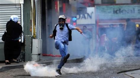 Turkey Police Clash With Istanbul Gezi Park Protesters Bbc News