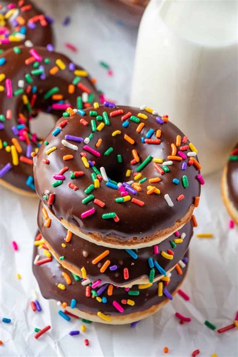 Super Easy Quick And Tasty These Chocolate Glazed Donuts Are The Perfect Breakfast That Whips