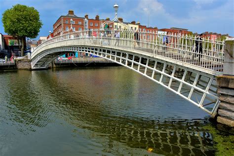 Ha'penny Bridge in Dublin, Ireland - Encircle Photos