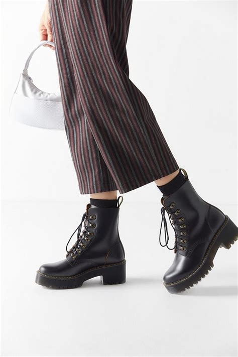 Martens boots are extremely versatile and can be worn for work or casual. Pin on Zapatos