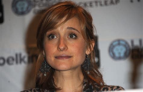 Smallville Star Allison Mack Indicted On Sex Trafficking And Conspiracy Charges Complex
