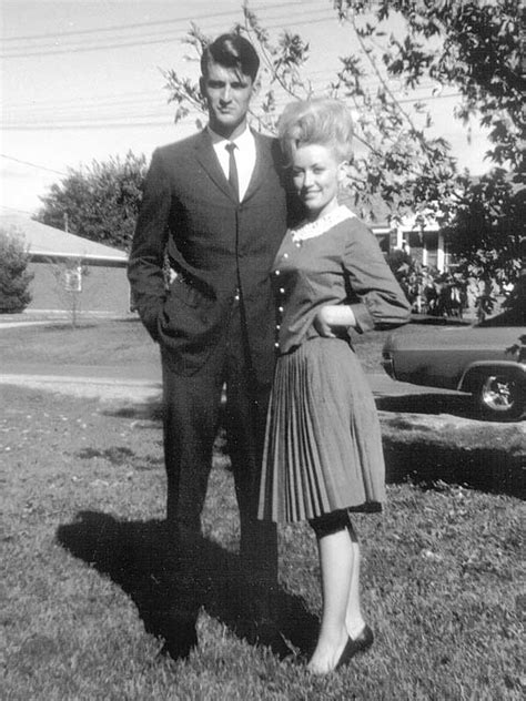 Dolly parton and carl dean have been married for 54 years. Get to Know Country Music Icon Dolly Parton's Husband ...