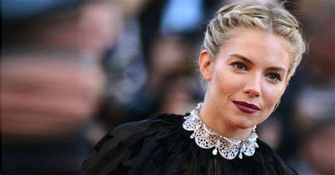 Les 10 Obsessions Mode De Sienna Miller Marie Claire