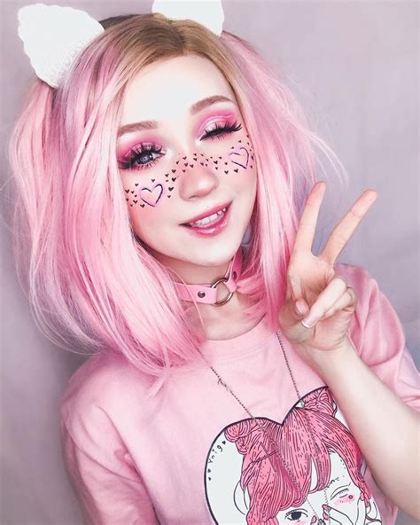 Pin By Mia Jeffcoat On Kawaii Hairstyle Pastel Goth Makeup Pastel