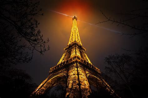 Eiffel Tower Night Paris Vignette Tower Light Wallpaper