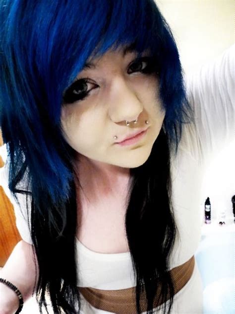 Pnehobidip Emo Girl With Black And Blue Hair Scene Hair Emo Hair