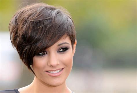 15 Gorgeous Razor Cut Short Hairstyles For All Types Of Hair