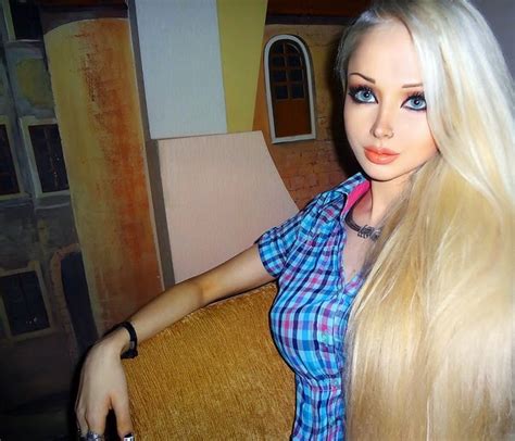 Valeria Lukyanova The Real Life Ukrainian Barbie Doll Photos And Video Today Bliss