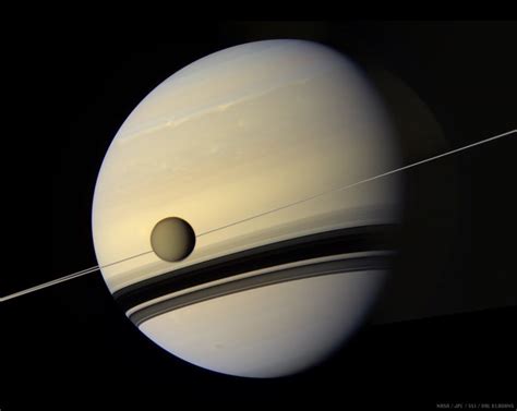 How many moons does saturn have? Titan before Saturn | This is a true color view of Saturn ...