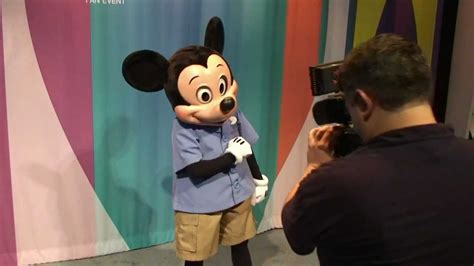 Interactive Talking Mickey Mouse Meet And Greet D23 Expo 2011disney Youtube