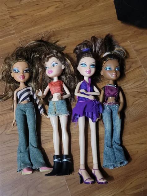 bratz lot of 4 girls girlz dolls 2001 mga entertainment doll one no feet shoes 59 99 picclick