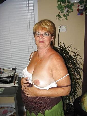 She Has Only One Breast Out 7 30 Pics XHamster