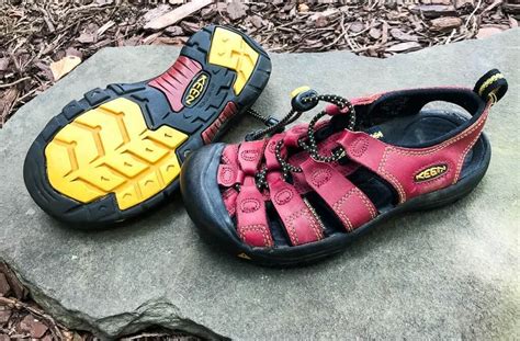 Best White Water Rafting Shoes River Shoes And Kayak Footwear For