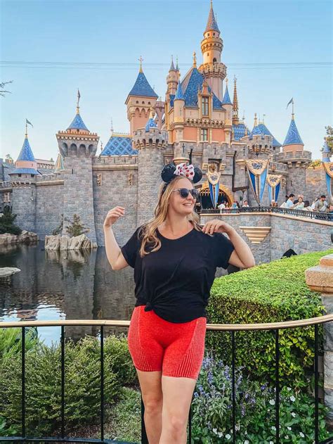 Going To Disneyland Alone Top Tips For A Disneyland Solo Trip