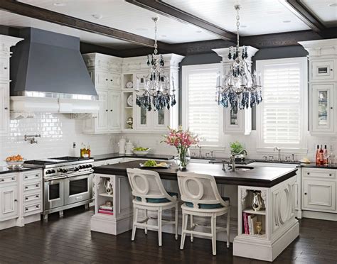 40 Beautiful White Luxury Kitchen Decor Ideas Instaloverz